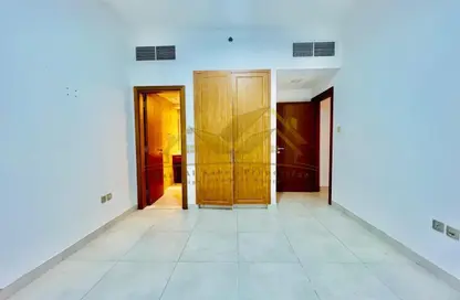Apartment - 1 Bedroom - 2 Bathrooms for rent in Jumeirah Garden City - Al Satwa - Dubai