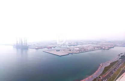 شقة - 4 غرف نوم - 6 حمامات للايجار في برج الريف - شارع الكورنيش - أبوظبي