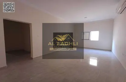 شقة - غرفة نوم - 2 حمامات للايجار في 2 المويهات - المويهات - عجمان