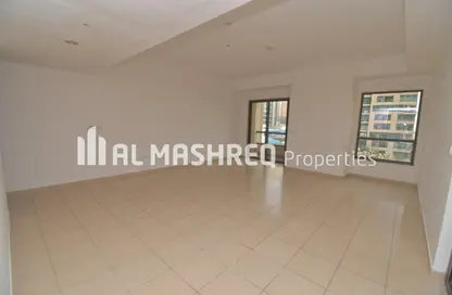 Empty Room image for: Apartment - 1 Bedroom - 2 Bathrooms for rent in Rimal 1 - Rimal - Jumeirah Beach Residence - Dubai, Image 1