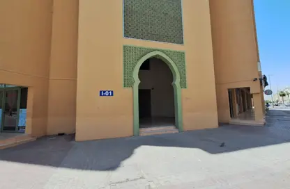 شقة - غرفة نوم - 2 حمامات للايجار في آي-11 - طراز مغربي - المدينة الدولية - دبي