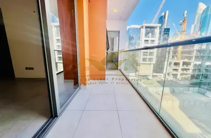 Apartment - 1 Bedroom - 2 Bathrooms for rent in Jumeirah Garden City - Al Satwa - Dubai