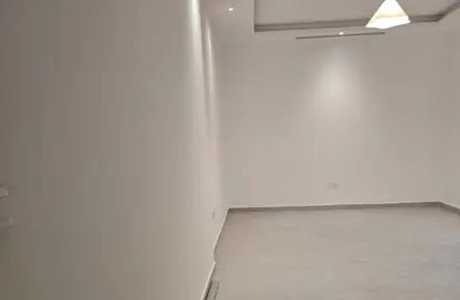 Apartment - Studio - 1 Bathroom for rent in Al Jurf 3 - Al Jurf - Ajman Downtown - Ajman Apartment - Studio - 1 Bathroom for rent in Al Jurf 3 - Al Jurf - Ajman Downtown - Ajman