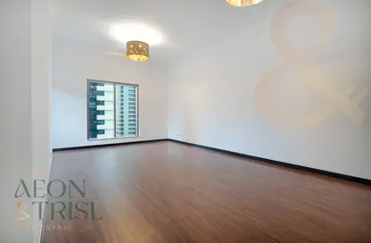 Apartment - 1 Bedroom - 2 Bathrooms for rent in Green Lakes Towers - JLT Cluster S - Jumeirah Lake Towers - Dubai