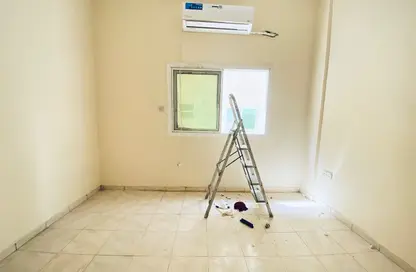 Apartment - Studio - 1 Bathroom for rent in Fire Station Road - Muwaileh - Sharjah