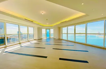 Apartment - 5 Bedrooms - 6 Bathrooms for rent in Baynuna Tower 1 - Corniche Road - Abu Dhabi