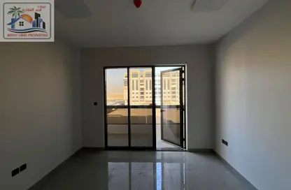 شقة - غرفة نوم - 2 حمامات للايجار في مبنى مويلح - مويلح - الشارقة