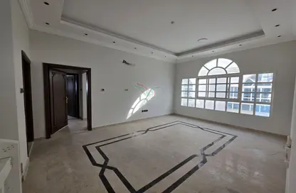 فيلا - 5 غرف نوم - 6 حمامات للايجار في الزعفران - الخبيصي - العين فيلا - 5 غرف نوم - 6 حمامات للايجار في الزعفران - الخبيصي - العين