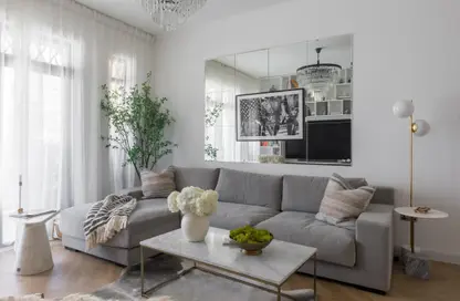 Apartment - 2 Bedrooms - 3 Bathrooms for sale in Zanzebeel 2 - Zanzebeel - Old Town - Dubai