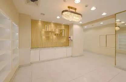 Villa - Studio - 4 Bathrooms for rent in Jumeirah 1 Villas - Jumeirah 1 - Jumeirah - Dubai