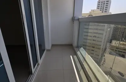 شقة - 2 غرف نوم - 3 حمامات للايجار في المجاز 2 - المجاز - الشارقة
