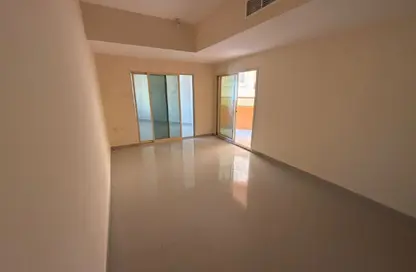 Apartment - 2 Bedrooms - 2 Bathrooms for rent in Al Jurf 2 - Al Jurf - Ajman Downtown - Ajman