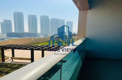 Apartment - Studio - 1 Bathroom for rent in Julphar Residence - Al Reem Island - Abu Dhabi