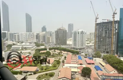 Apartment - 3 Bedrooms - 4 Bathrooms for rent in Wave tower - Corniche Road - Abu Dhabi