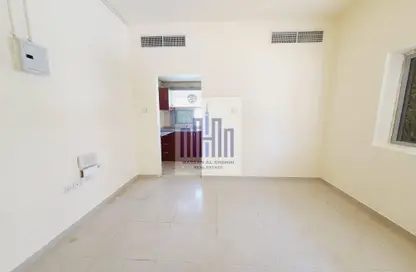 Apartment - Studio - 1 Bathroom for rent in Fire Station Road - Muwaileh - Sharjah