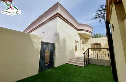 Outdoor House image for: Villa - 3 Bedrooms - 3 Bathrooms for rent in Ramlat Zakher - Zakher - Al Ain, Image 1