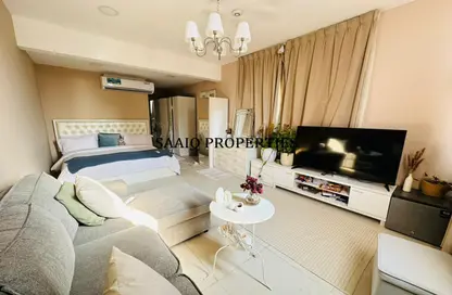 Villa - 6 Bedrooms - 7 Bathrooms for rent in Nakheel Villas - Jumeirah Village Circle - Dubai