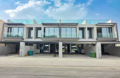 تاون هاوس - 4 غرف نوم - 5 حمامات للبيع في القرية الغربية - الفرجان - دبي