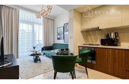 Living / Dining Room image for: Apartment - 1 Bedroom - 1 Bathroom for rent in Reva Residences - Business Bay - Dubai, Image 1
