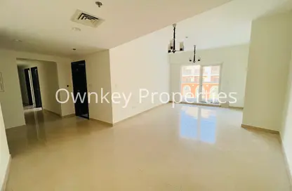 شقة - 3 غرف نوم - 3 حمامات للايجار في بناية رويال جي في سي - قرية الجميرا سركل - دبي شقة - 3 غرف نوم - 3 حمامات للايجار في بناية رويال جي في سي - قرية الجميرا سركل - دبي