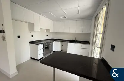 Villa - 3 Bedrooms - 4 Bathrooms for rent in Springs 8 - The Springs - Dubai