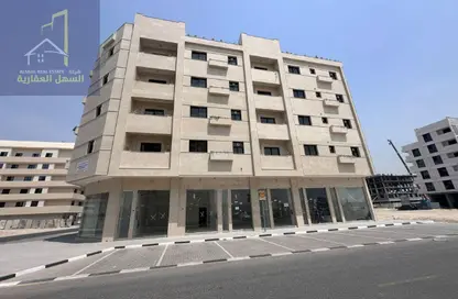 عمارة بالكامل - 8 غرف نوم - 8 حمامات للبيع في مجمع مويلح - تجارية مويلح - الشارقة