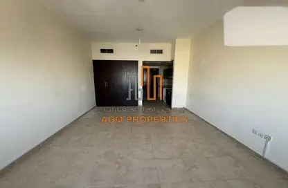 Apartment - 1 Bathroom for rent in Silicon Gates 1 - Silicon Gates - Dubai Silicon Oasis - Dubai