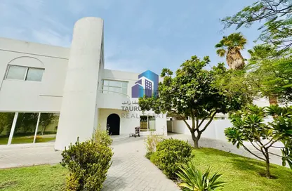 Villa - 4 Bedrooms - 5 Bathrooms for rent in Garhood Complex - Al Garhoud - Dubai
