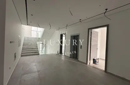 Villa - 5 Bedrooms - 6 Bathrooms for rent in Al Barsha South 2 - Al Barsha South - Al Barsha - Dubai