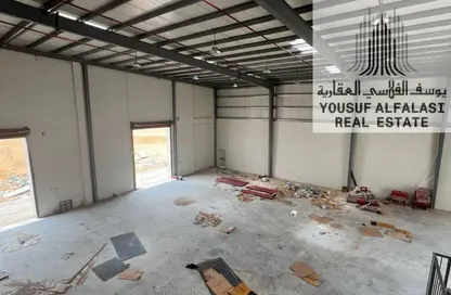 Warehouse - Studio - 2 Bathrooms for rent in Umm Al Thuoob - Umm Al Quwain