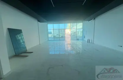 Shop - Studio - 1 Bathroom for rent in Muwaileh 29 Building - Muwaileh - Sharjah