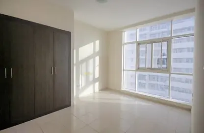 شقة - غرفة نوم - 2 حمامات للايجار في رويال ريزيدنس 2 - رويال ريزدنس - مدينة دبي الرياضية - دبي