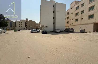 أرض - استوديو للبيع في مجمع مويلح - تجارية مويلح - الشارقة