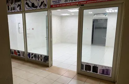 Shop - Studio - 1 Bathroom for rent in L03 - Greece Cluster - International City - Dubai