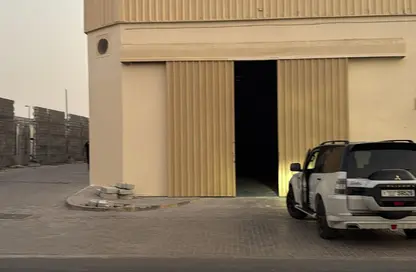 Warehouse - Studio - 1 Bathroom for rent in Al Sajaa S - Al Sajaa - Sharjah
