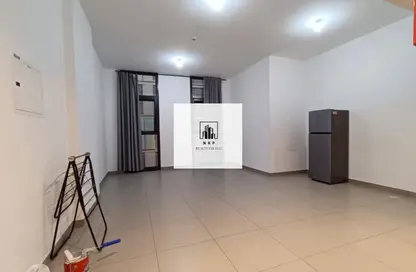 شقة - 1 حمام للايجار في أسواق للعقارات - الممشى - مويلح - الشارقة شقة - 1 حمام للايجار في أسواق للعقارات - الممشى - مويلح - الشارقة