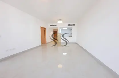 Empty Room image for: Apartment - 2 Bedrooms - 3 Bathrooms for rent in Dawoud Abdulrehman Al Barsha 1 - Al Barsha 1 - Al Barsha - Dubai, Image 1