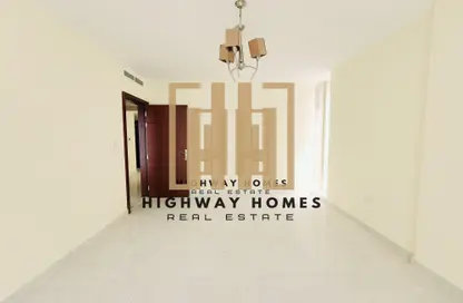 Apartment - 1 Bedroom - 2 Bathrooms for rent in Muwaileh 3 Building - Muwaileh - Sharjah
