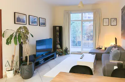 شقة - غرفة نوم - 2 حمامات للبيع في نورتون كورت 2 - قاعة نورتون - مدينة السيارات - دبي