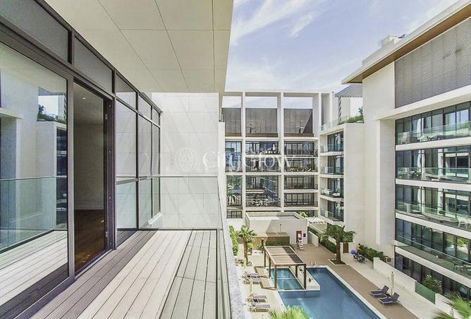 Apartment - 2 Bedrooms - 4 Bathrooms for rent in Building 13A - City Walk - Dubai