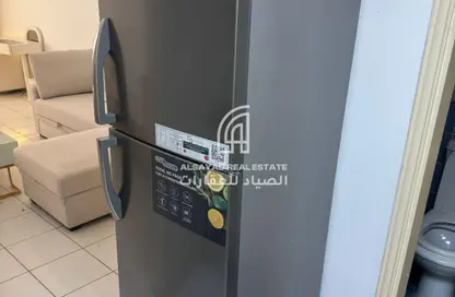 شقة - غرفة نوم - 2 حمامات للايجار في برج منازل 2 - شارع التعاون - التعاون - الشارقة