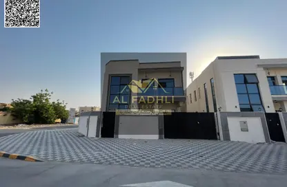 فيلا - 5 غرف نوم - 7 حمامات للبيع في 2 المويهات - المويهات - عجمان
