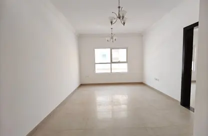 Apartment - 1 Bedroom - 2 Bathrooms for rent in Muwaileh 3 Building - Muwaileh - Sharjah