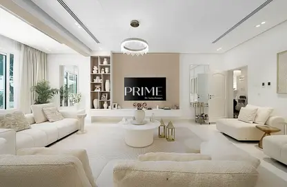 فيلا - 5 غرف نوم - 6 حمامات للبيع في فيلا للعائلات - مجتمع الحدائق في موتور سيتي - مدينة السيارات - دبي