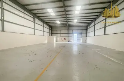 Warehouse - Studio - 1 Bathroom for rent in Dubai Investment Park 1 (DIP 1) - Dubai Investment Park (DIP) - Dubai