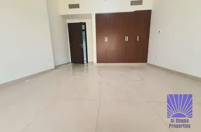 شقة - 3 غرف نوم - 4 حمامات للايجار في بناية رويال جي في سي - قرية الجميرا سركل - دبي شقة - 3 غرف نوم - 4 حمامات للايجار في بناية رويال جي في سي - قرية الجميرا سركل - دبي