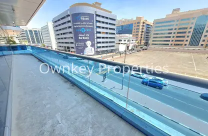 Apartment - 3 Bedrooms - 3 Bathrooms for rent in Silver Sands 2 - Mankhool - Bur Dubai - Dubai