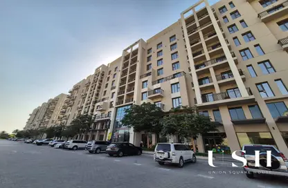 Apartment - 2 Bedrooms - 2 Bathrooms for sale in Hayat Boulevard-2A - Hayat Boulevard - Town Square - Dubai