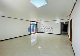شقة - 3 غرف نوم - 3 حمامات للكراء في بناية المطينة - المطينة - ديرة - دبي