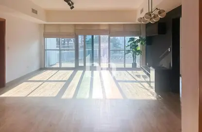 Apartment - 2 Bedrooms - 4 Bathrooms for rent in The Waves Tower B - The Waves - Dubai Marina - Dubai